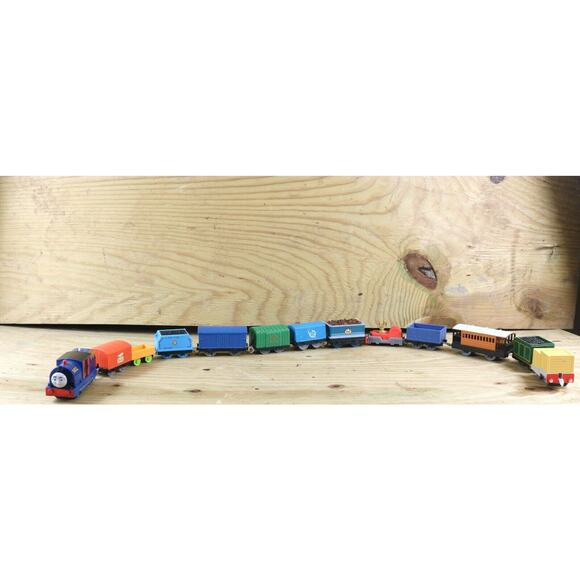 Thomas & Friends 2013 Gullane Timothy Motorized 13 Box Cars Trackmaster TOMY - Picture 1 of 9